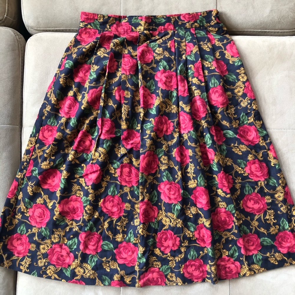 DIVERSITY midi flowy floral skirt in size 14P